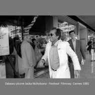 Jack Nicholson plays on the Cannes street 1981